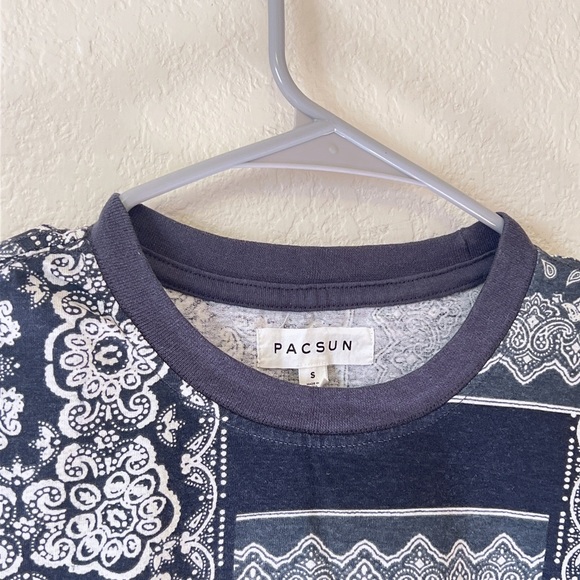 Pacsun Mosaic Design Tshirt - Picture 2 of 3